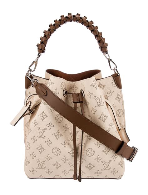 tassen louis vuitton monogram|louis vuitton mahina bag.